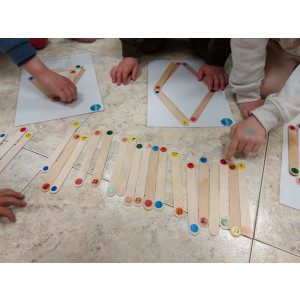 GEOMETRÍA CON NEGRAS Y DOS CORCHEAS