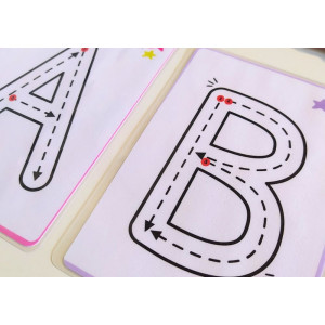 Flashcards amb lletres per traçar