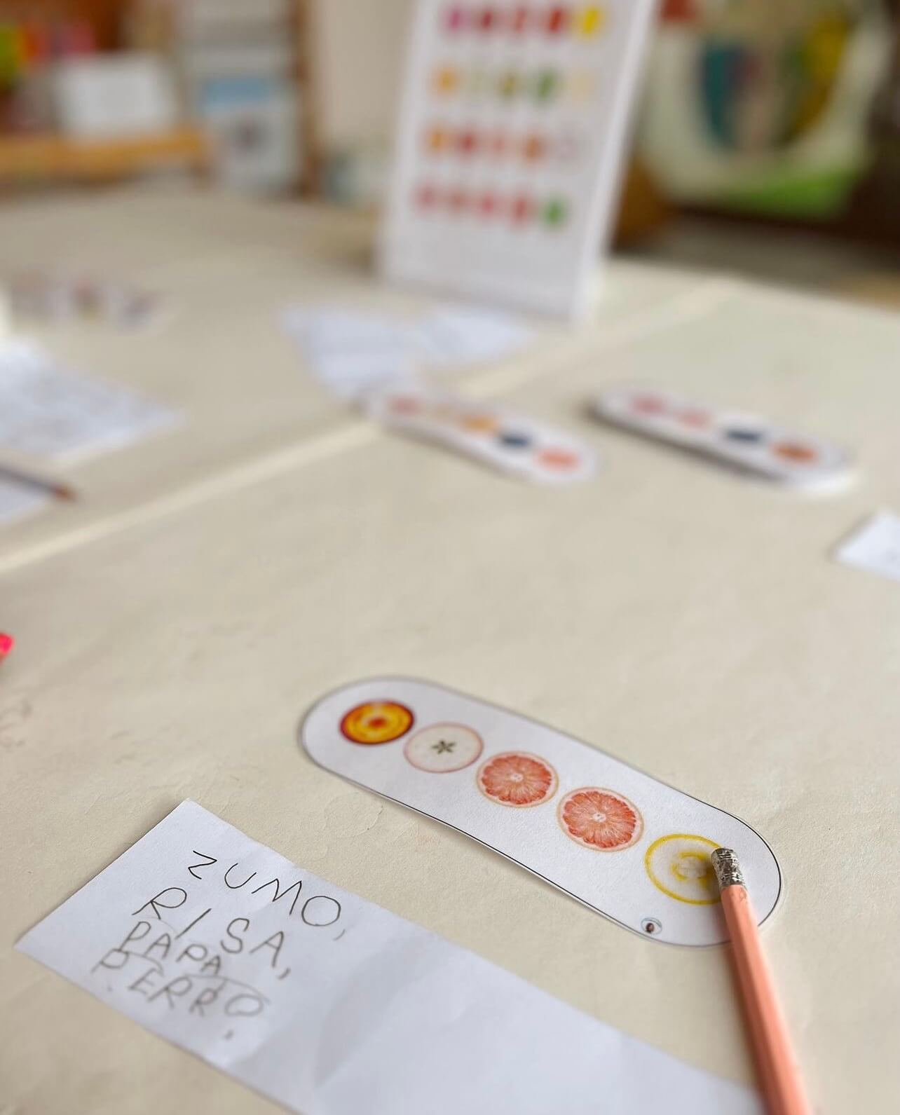 Abecedario secreto de frutas