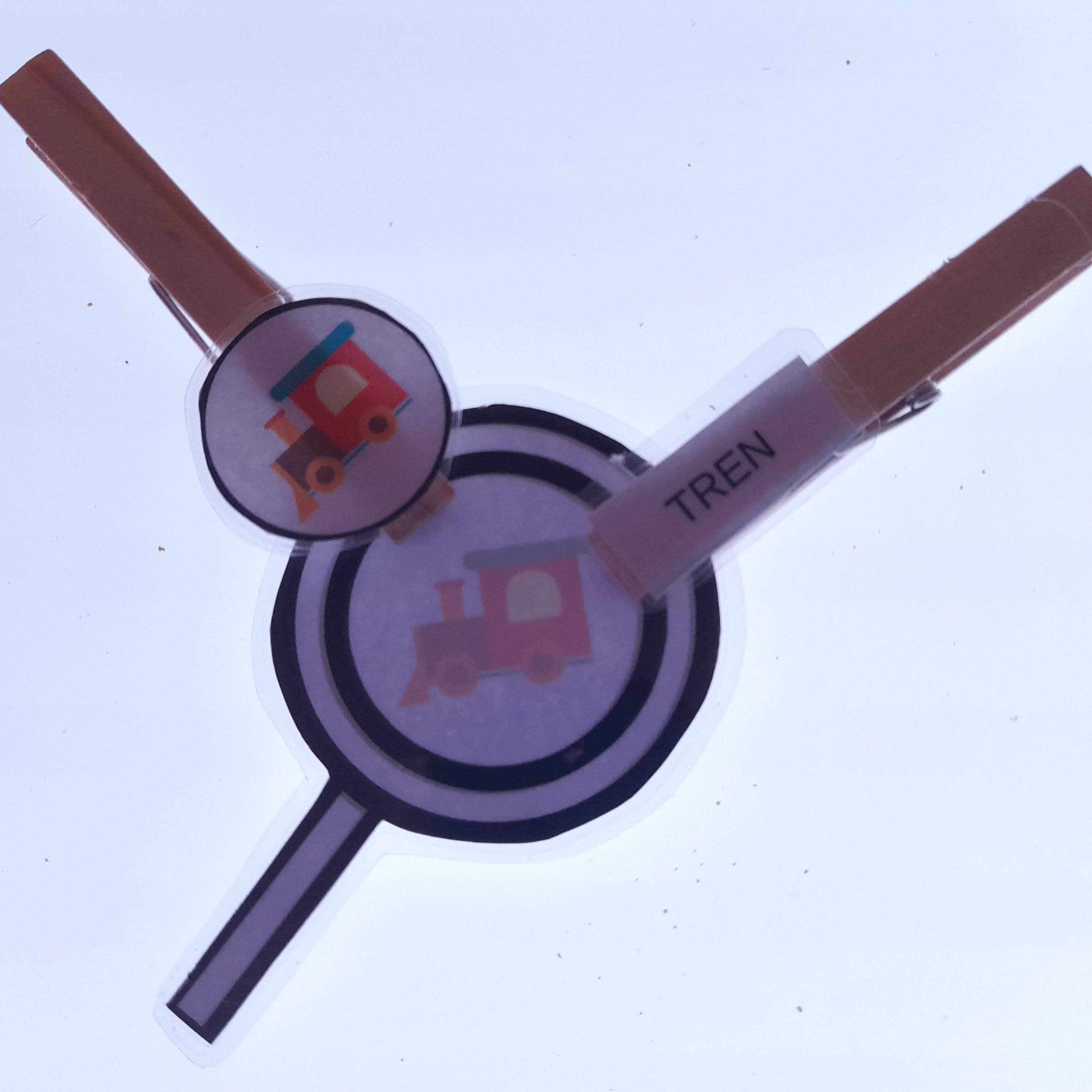 LUPES PER JUGAR AMB LA LLUM